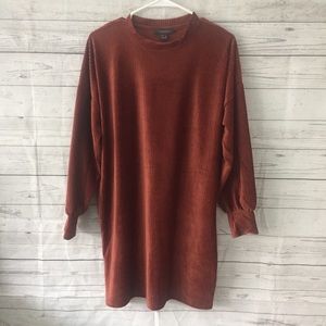 Women’s corduroy long sleeve loose fitting dress.